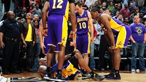 Smola Kobeho Bryanta! Nezahrá si ďalších šesť týždňov