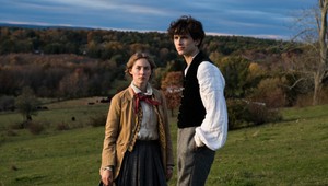 Toto ste si vo filme Malé ženy určite nevšimli: Čo zabudli herci v zábere?