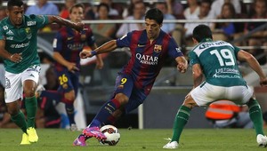 Suárez debutoval v drese Barcelona, León s debaklom