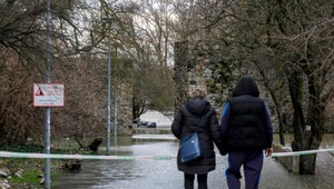Slovensko trápia povodne. Výstrahy platia v týchto okresoch