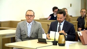 Slávny herec vyhral súd! Zničili mu kariéru za falošné obvinenie, alebo je len nedostatok dôkazov?