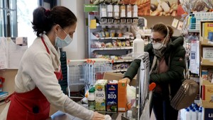 Čaká TOTO aj Slovákov? Miroslava opísala, ako sa počas karantény nakupuje v talianskych potravinách