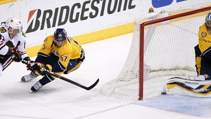 VIDEO. Hossa zaokrúhlil góly na 30, Chára s Prezidentskou trofejou