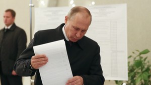 Ruské voľby neprekvapili, zvíťazili Putinovi ľudia