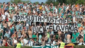 "Tvrdé jadro" fanúšikov Fradi vyčíňalo počas priateľského zápasu