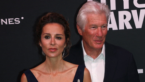 Richard Gere konečne ukázal svoje malé deti, no ľudia ho vysmiali: Ty si naozaj ich otec alebo dedko?