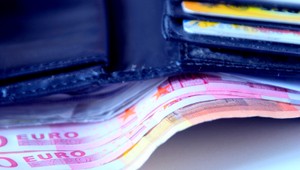 Páchatelia okradli ženu, ktorá sa stará o zdravotne postihnutého syna