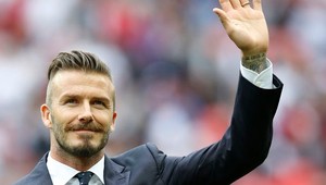Alkohol potečie potokom: David Beckham chystá megažúr!
