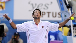 Chorvát Čilič prvým semifinalistom mužského turnaja v Melbourne