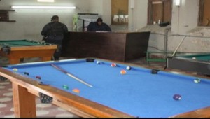 Väzenie ako dovolenka? Trestanci žúrovali v bare!