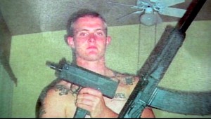 Policajti už našli vraždiace monštrum. Exvojak na úteku zamrzol