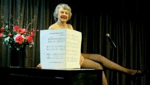 O odvážny kalendár babičiek je obrovský záujem