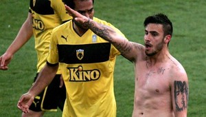 Katidis (20) dostal za fašistický pozdrav ďalší trest