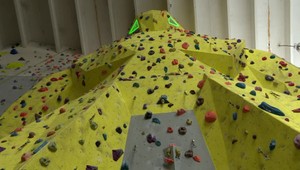 Nehoda na lezeckej stene. Žena spadla z výšky 15 metrov