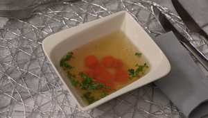 POLIEVKA - Silný hovädzí vývar s Tafelspitzom