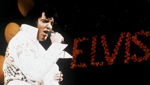 Pocta Elvisovi. Dve Nemky urobili nečakaný krok