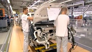 Zlé správy pre automobilky. Záujem o kúpu klesá