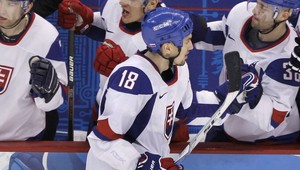 Šatan s hokejom ešte nekončí