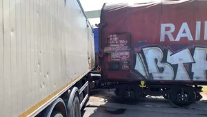 Cúvanie vlaku sa mu stalo osudným: 35-ročný muž neprežil zrážku