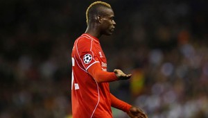 Liverpool sa zbavil Balotelliho, bude hrať za Nice