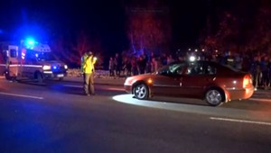 Vodič sa chodcovi nemal šancu vyhnúť. Obyvatelia osady tvrdia, že to nie je prvý prípad