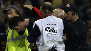 Srbský hráč Joksimovič napadol fanúšika po zápase