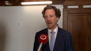 Rakúsky veľvyslanec v parlamente vysvetľoval, ako je to s prídavkami na deti