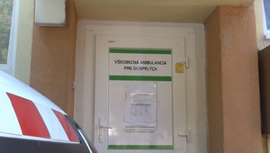 Lekár ordinoval pod vplyvom alkoholu: Komora môže zasiahnuť len na základe trestného stíhania