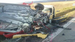 Smrteľná zrážka dvoch áut pri Modre, na mieste zasahoval vrtuľník