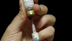 Ketamínový šialenec stále uniká