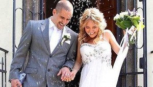 Lucie netušila, že má inú. Tomáš platil sluhov a jedával v práci