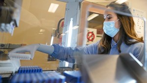 Upratovač zmaril prelomový 20-ročný výskum. Pre otravný zvuk vypol mrazničku so vzorkami