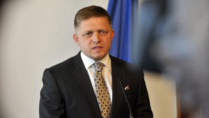 Fico vystúpi zo Smeru-SD, ak uspeje v prezidentských voľbách