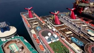 FOTOGALÉRIA: Kvôli koronavírusu končia na vrakovisku aj výletné lode