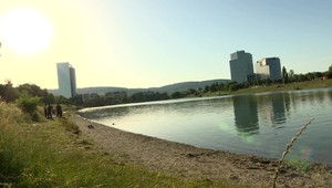 Na hladine jazera našli muža bez známok života. Bol nezvestný od pondelka