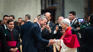 Prezident Pellegrini: Pápež dúfa, že niekedy príde na Slovensko