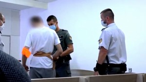 Lukáš, ktorý surovo vraždil v Kežmarku sa postavil pred súd. Spoznal svoj trest