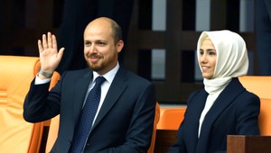 Erdoganov syn: Keď budete sledovať ropu ISIS, dostanete sa k Asadovi