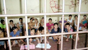 Deti mali skončiť v klietkach s väzňami, údajne pre pápežovu návštevu Filipín