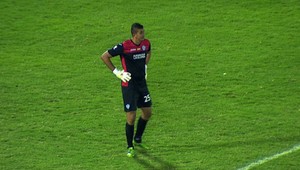 Mám čierny deň! Žbirkov hit ako stvorený pre brankára neboráka!