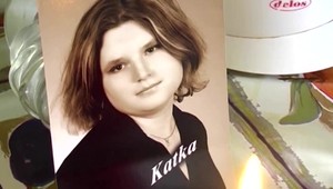 Vrah, ktorý pred 15 rokmi brutálne zavraždil mladú ženu, by mohol ísť na slobodu