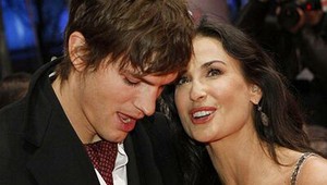 Ashton Kutcher vytvoril na streche kasína v Las Vegas graffiti