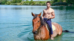 Pohľad do zákusilia seriálu Divoké kone očami Jána Dobríka