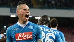 Neapol nadeľoval a je prvý! Gólové parády Hamšíka a Gabbiadiniho!