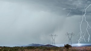 Takéto video s bleskami sa len tak nevidí