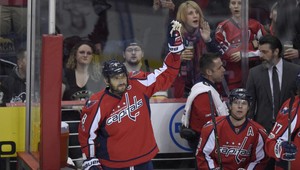 Ovečkin strelil dva góly. Prekonal magickú hranicu 1000 bodov