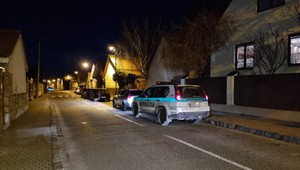 Zásah policajtov v mestskej časti v Bratislave