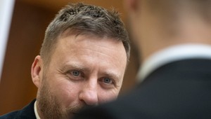 Kotlár sa mýli: Ľudia, ktorí ho nepoznajú, nie sú z osád, ukazuje prieskum JOJ 24