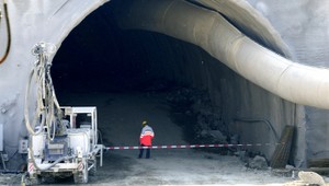 Výbuch v tuneli pri Levoči, mŕtvy aj zranení