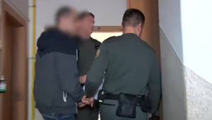 Muž bil svoju tehotnú družku a nadával jej. Na súde si vypočul verdikt